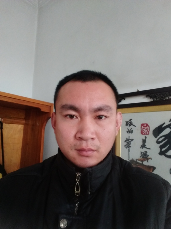 一江春水的第三张照片--郑州相亲服务中心