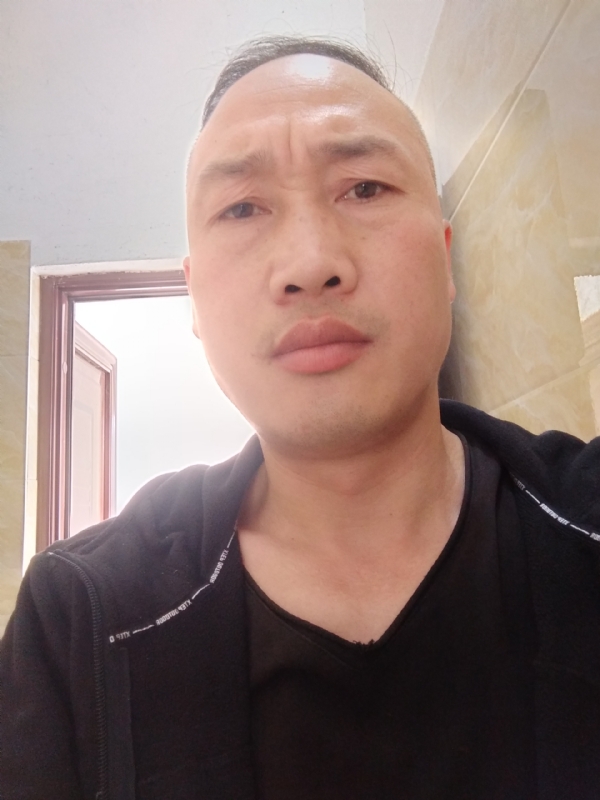 猴哥的第二张照片--郑州相亲服务中心