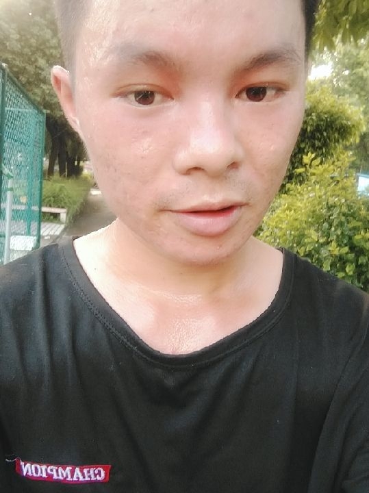 楠呐的第二张照片--郑州相亲服务中心