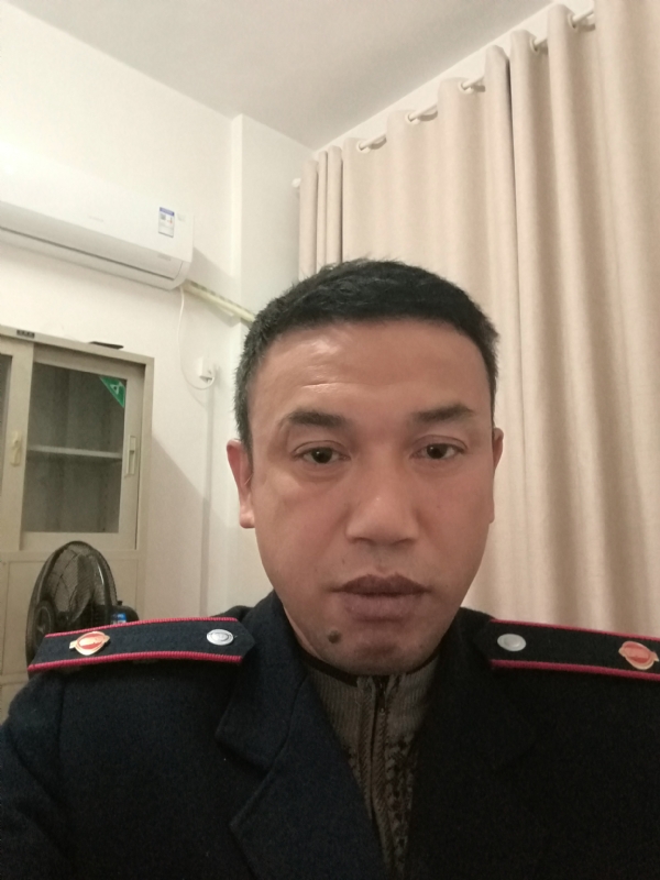 啊刘的第一张照片--郑州相亲服务中心