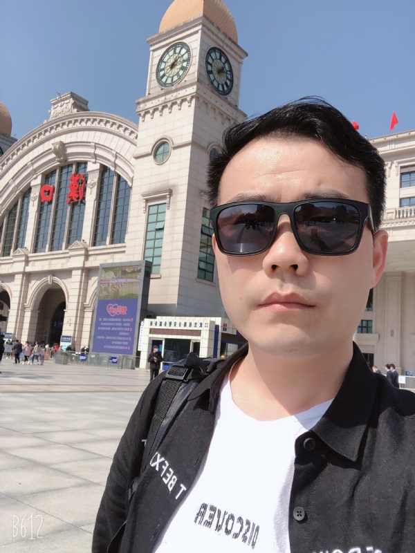 楚河畔的第一张照片--郑州相亲服务中心