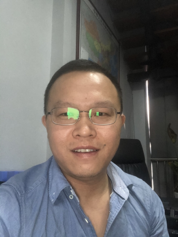 小吴的第一张照片--郑州相亲服务中心