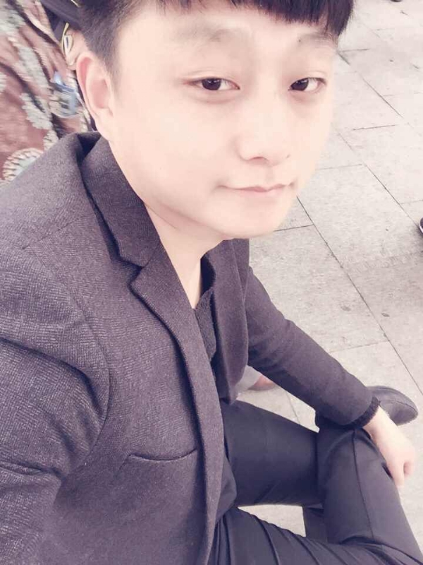 我姓徐缺难解你心绪的第一张照片--郑州相亲服务中心