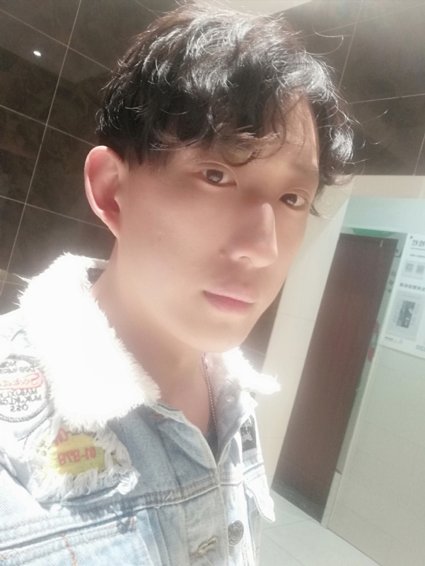 鲸落ii的第二张照片--郑州相亲服务中心
