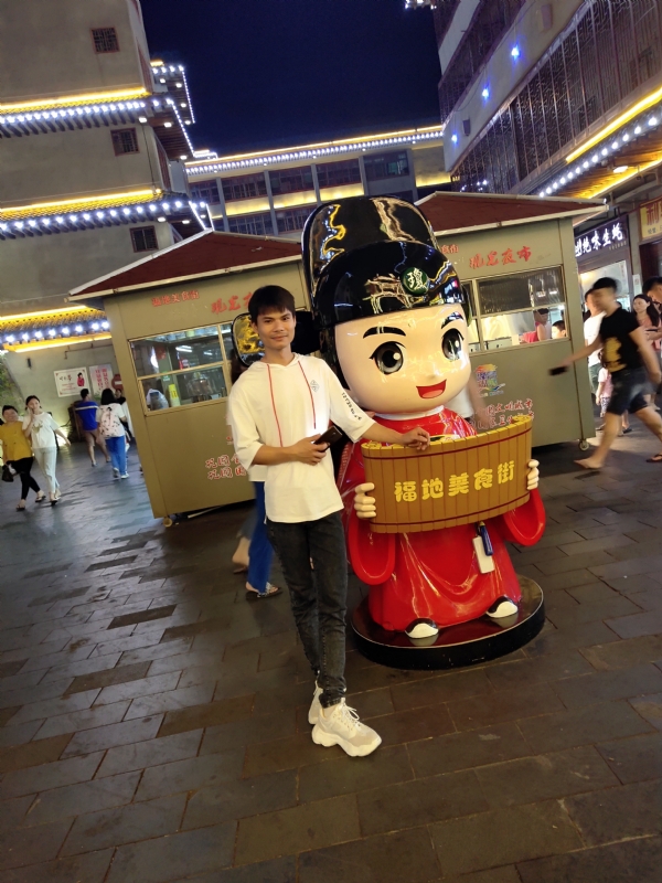 圆嘟嘟的瘦子的第一张照片--郑州相亲服务中心