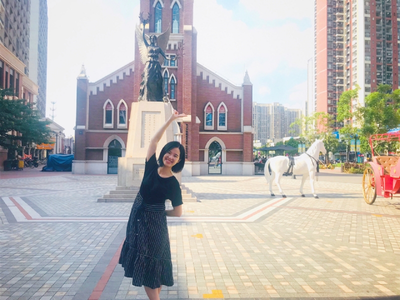 小容的第三张照片--郑州相亲服务中心