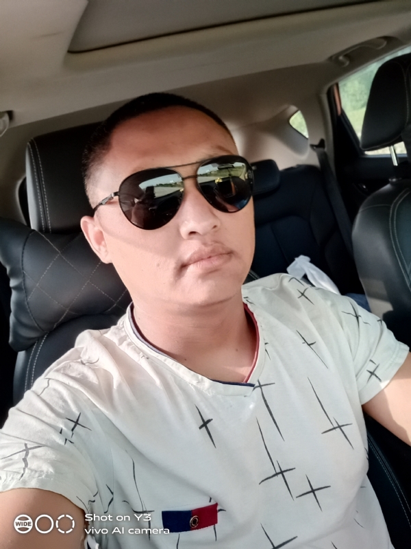 寻缘的第一张照片--郑州相亲服务中心