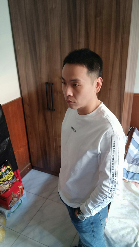 没有蜡笔的小航的第一张照片--郑州相亲服务中心