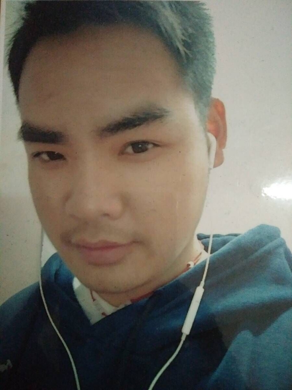 渴望爱的第一张照片--郑州相亲服务中心