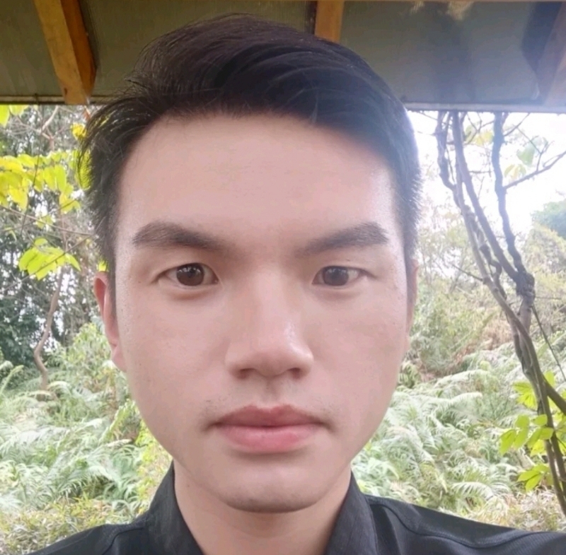 彬彬有礼的第一张照片--郑州相亲服务中心