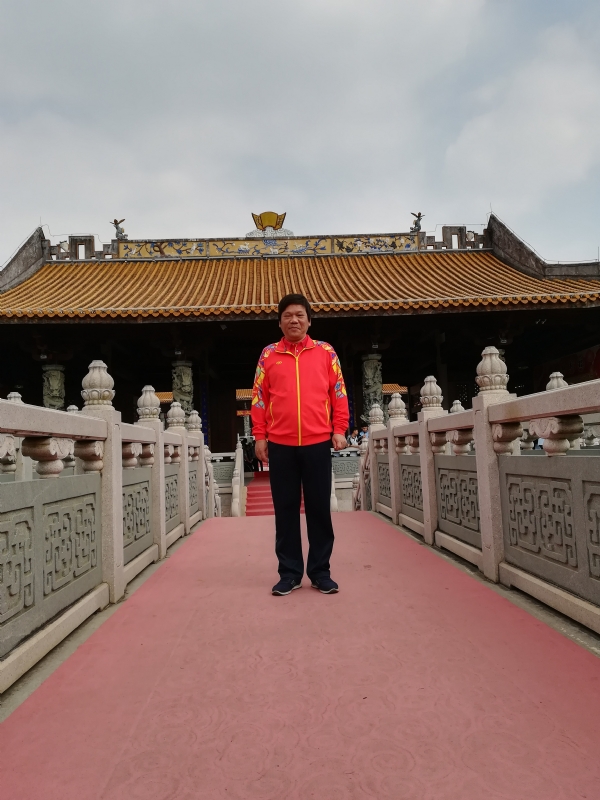 红尘老生的第一张照片--郑州相亲服务中心