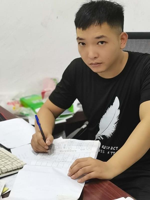 寻找另一伴的第一张照片--郑州相亲服务中心