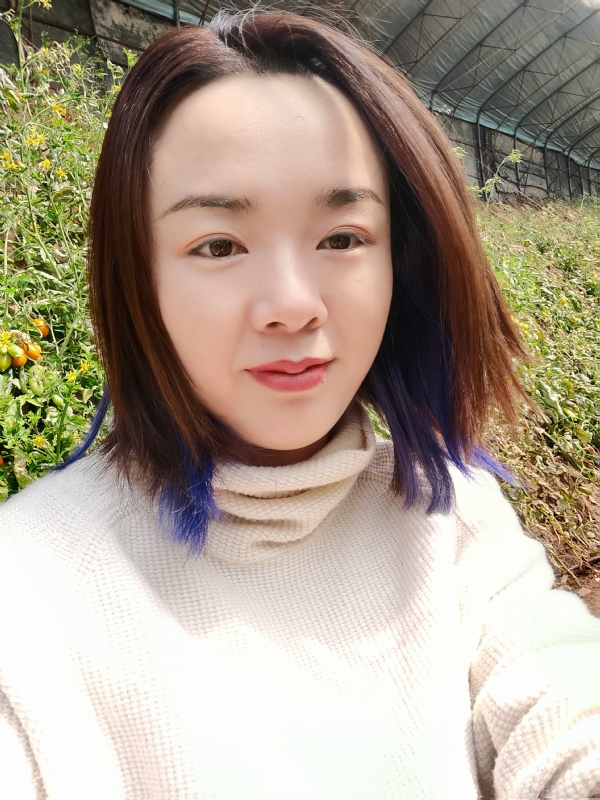 欣欣向荣的第一张照片--郑州相亲服务中心