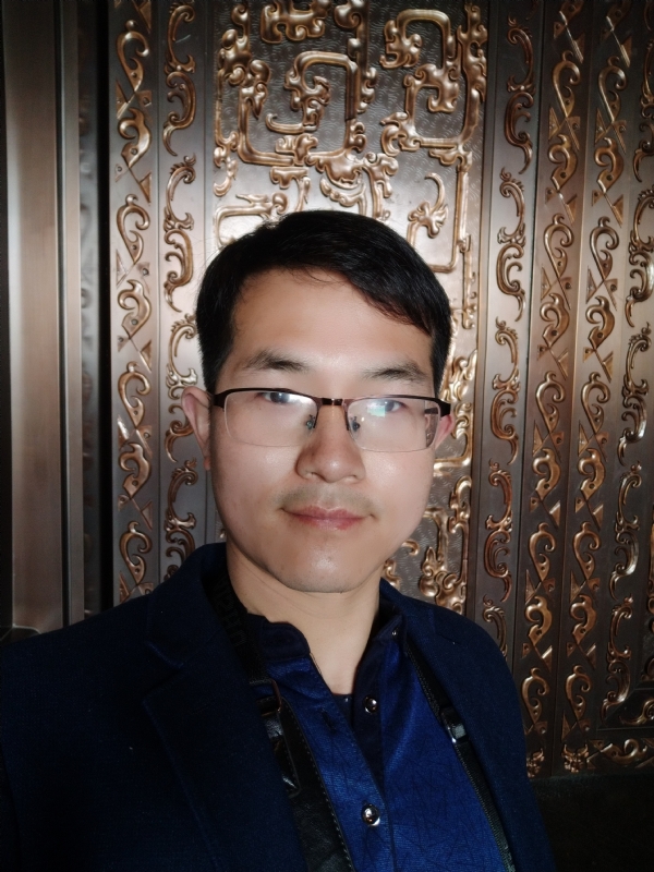 鹏鸟的第一张照片--郑州相亲服务中心