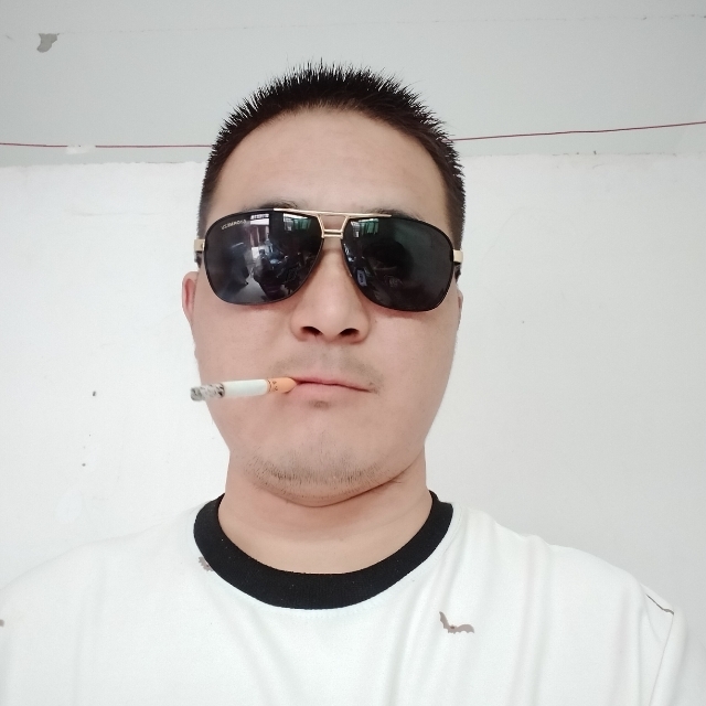 白伟伟的第一张照片--郑州相亲服务中心