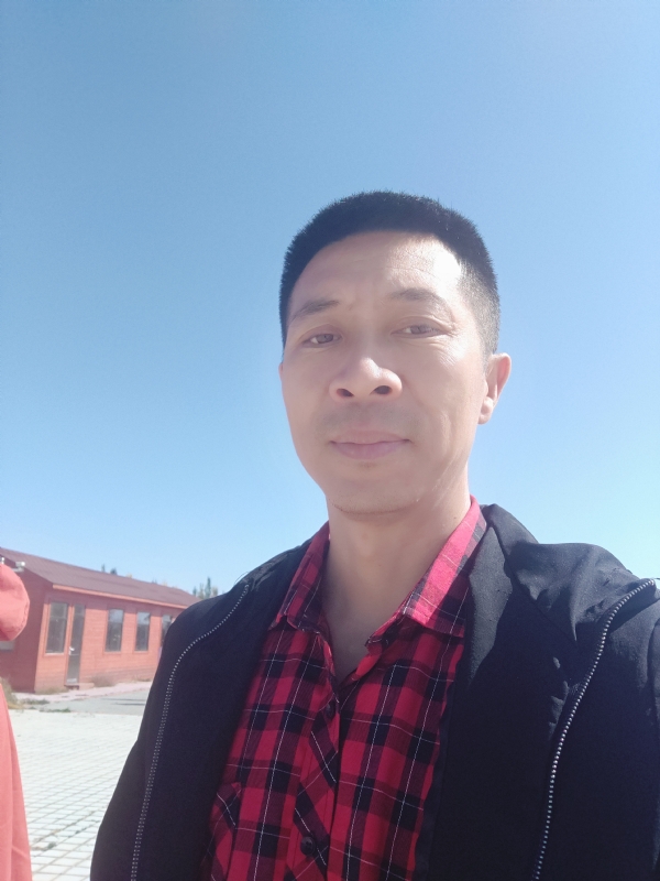 风滚草的坚持的第一张照片--郑州相亲服务中心