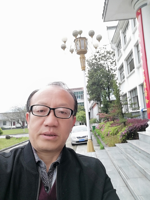 玫瑰祥云的第二张照片--郑州相亲服务中心