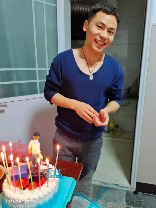找结婚对象的第一张照片--郑州相亲服务中心
