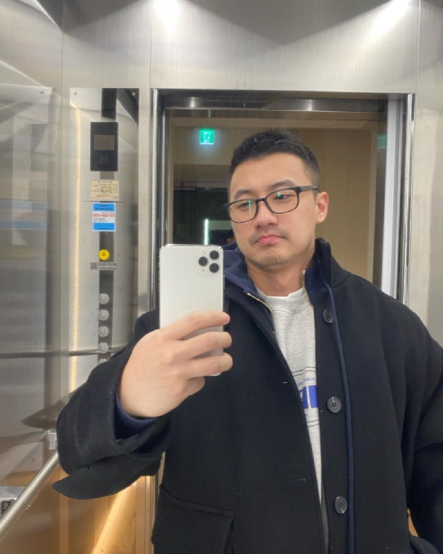 马甲线的第二张照片--郑州相亲服务中心