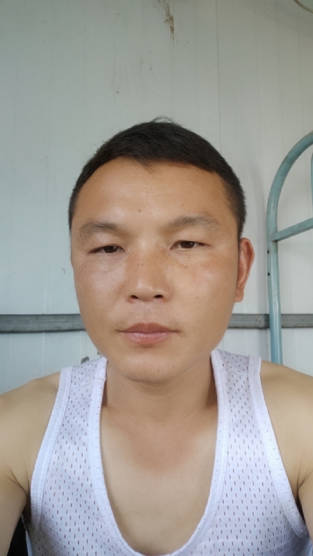 善良的人的第一张照片--郑州相亲服务中心