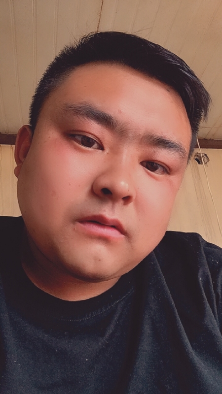 爱我所爱的第一张照片--郑州相亲服务中心