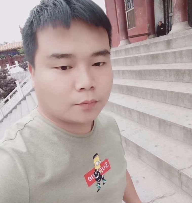 无邪的第一张照片--郑州相亲服务中心