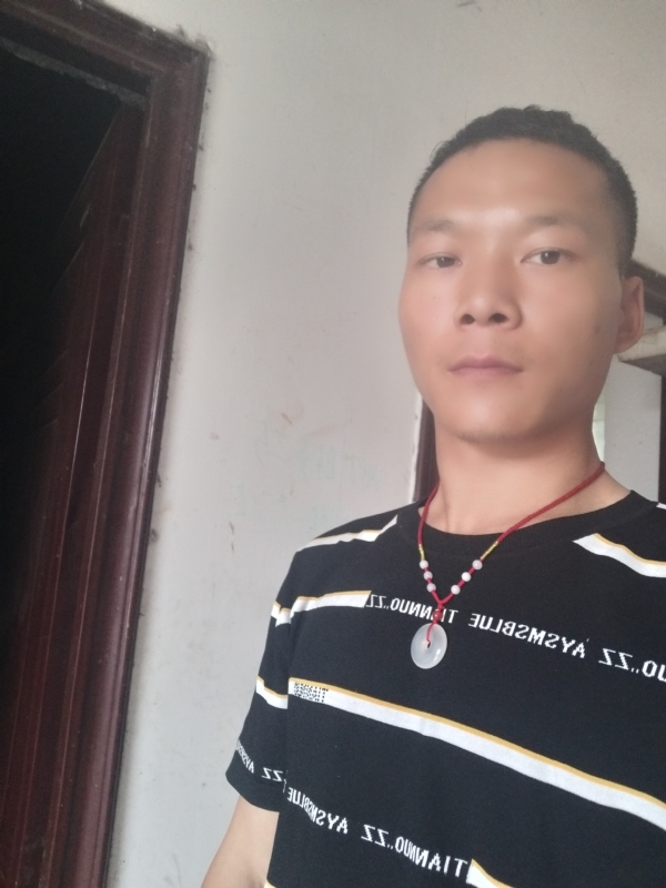 爱，请深爱的第二张照片--郑州相亲服务中心