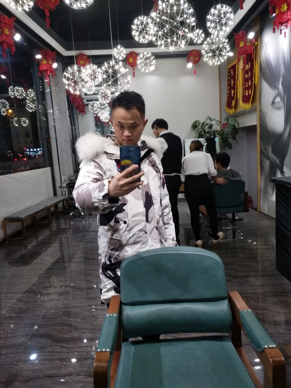 简单的第一张照片--郑州相亲服务中心