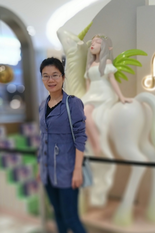 霞的第一张照片--郑州相亲服务中心