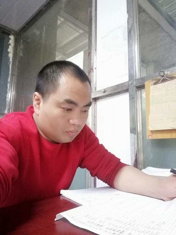 小吴的第一张照片--郑州相亲服务中心