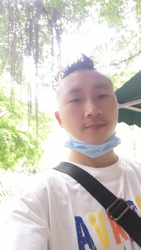 守望幸福的第一张照片--郑州相亲服务中心