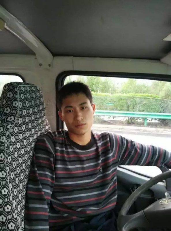 桦树林的第一张照片--郑州相亲服务中心