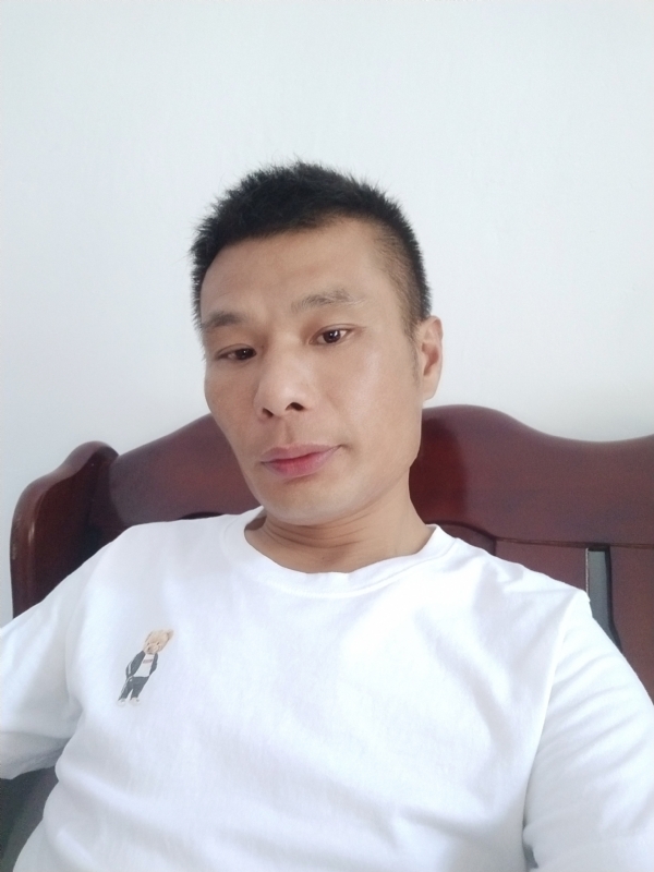 年少轻狂的第一张照片--郑州相亲服务中心