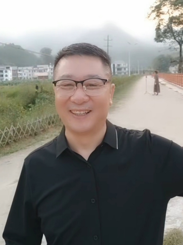 在這裡等你的第三张照片--郑州相亲服务中心