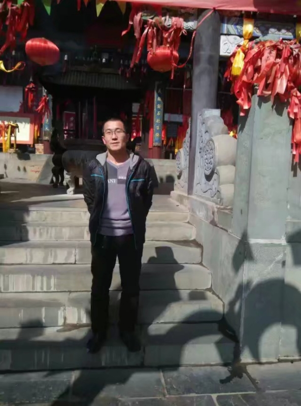 淡然的第一张照片--郑州相亲服务中心