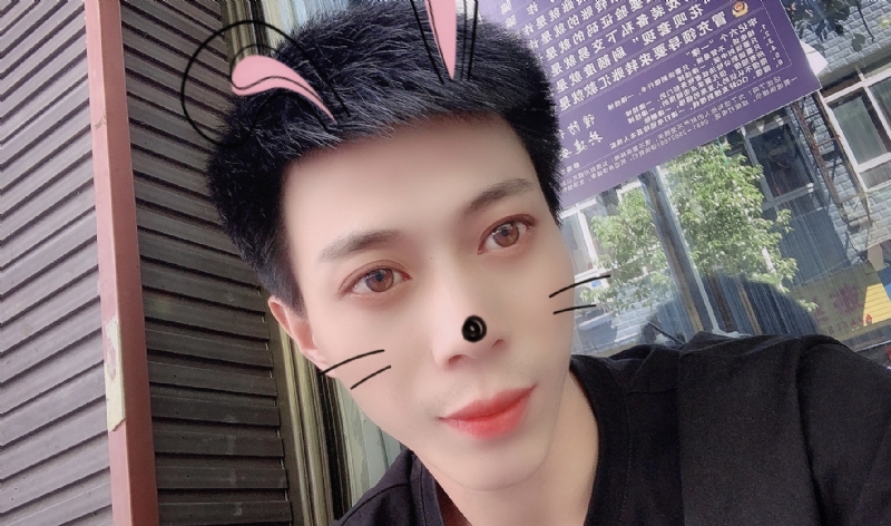 酒伴你的第一张照片--郑州相亲服务中心