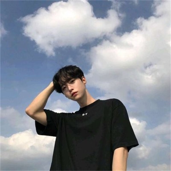 不忘初心的第一张照片--郑州相亲服务中心