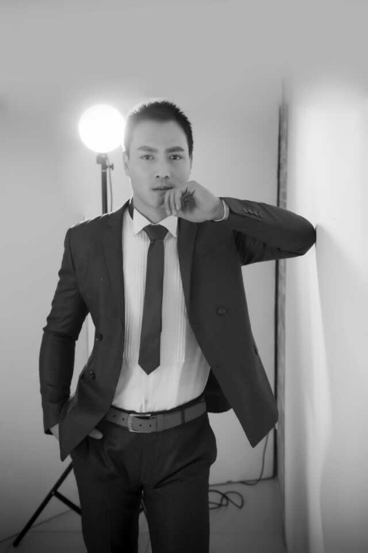 旧时相识的第二张照片--郑州相亲服务中心