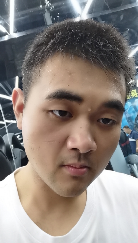 回眸一笑的第二张照片--郑州相亲服务中心