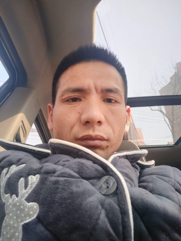 青春不长在的第一张照片--郑州相亲服务中心