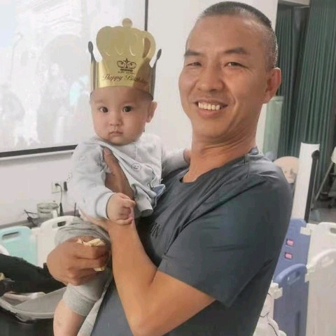 爱辣的鱼的第一张照片--郑州相亲服务中心