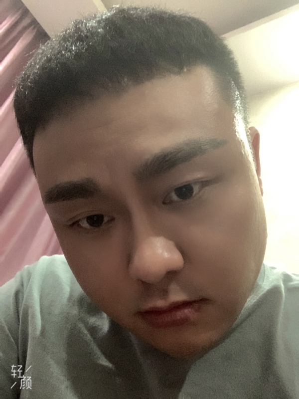 何为奈何的第二张照片--郑州相亲服务中心