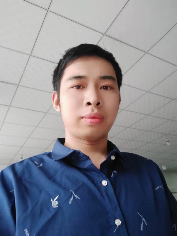 啊辉的第一张照片--郑州相亲服务中心