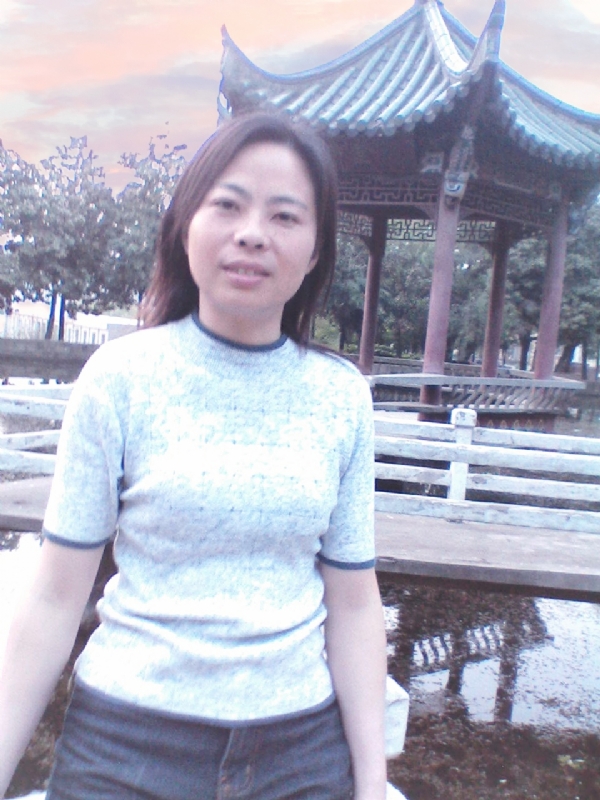 小草的第一张照片--郑州相亲服务中心