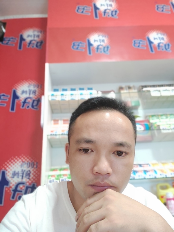 小老弟的第一张照片--郑州相亲服务中心