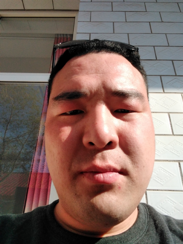 一羽垂天的第三张照片--郑州相亲服务中心