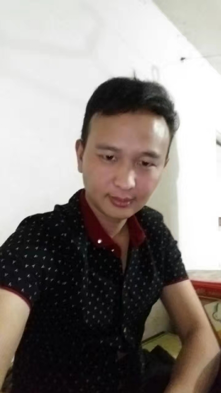 机械师的第一张照片--郑州相亲服务中心