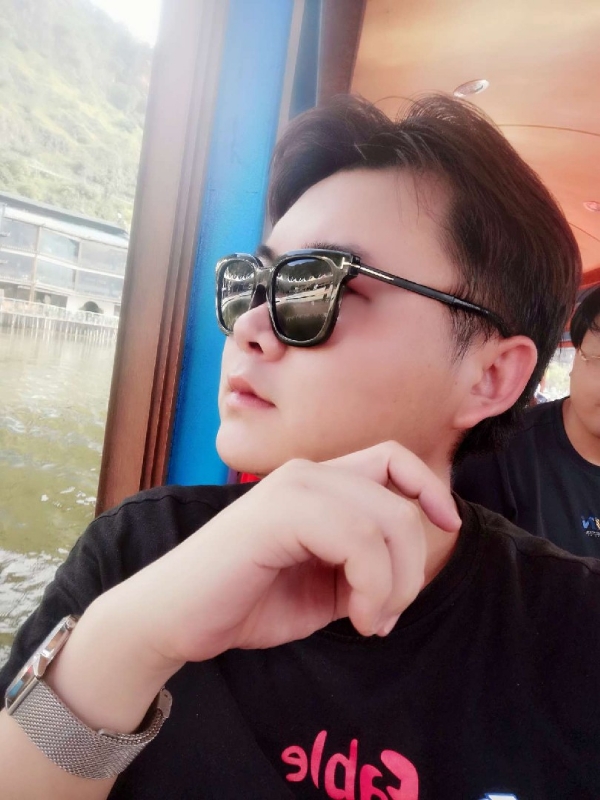 曲生的第三张照片--郑州相亲服务中心