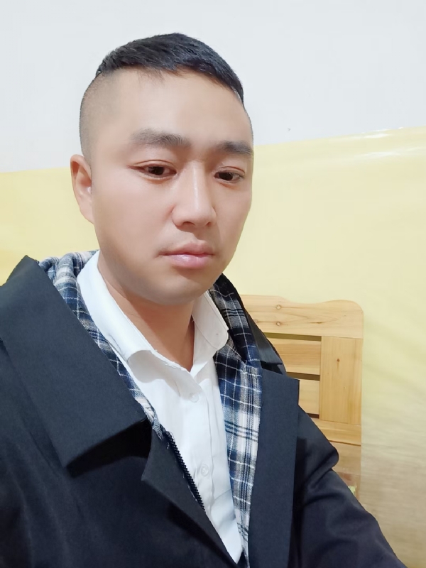 小天的第一张照片--郑州相亲服务中心