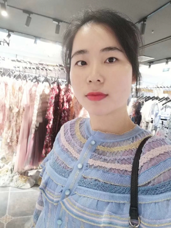 团笑的第一张照片--郑州相亲服务中心